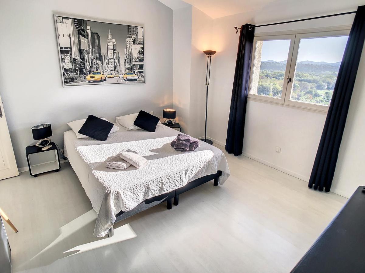 3 Bedrooms Villa Near Cannes - Pool & Jacuzzi - Sea View 망들리유 라 나플 외부 사진