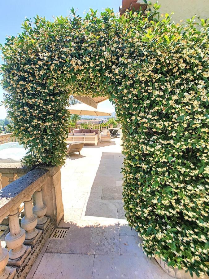 3 Bedrooms Villa Near Cannes - Pool & Jacuzzi - Sea View 망들리유 라 나플 외부 사진