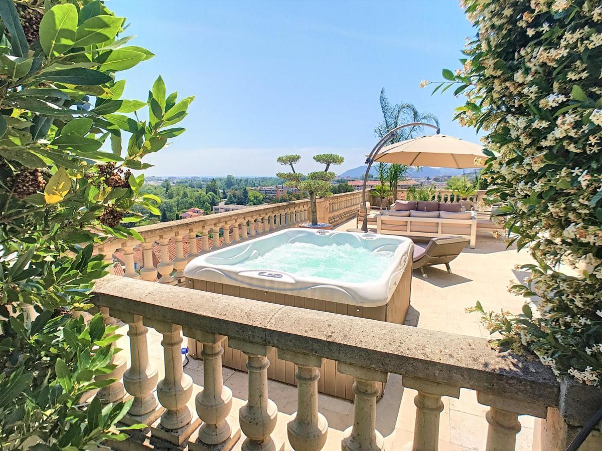 3 Bedrooms Villa Near Cannes - Pool & Jacuzzi - Sea View 망들리유 라 나플 외부 사진